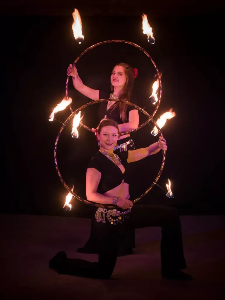 Duo de hula hoop de feu