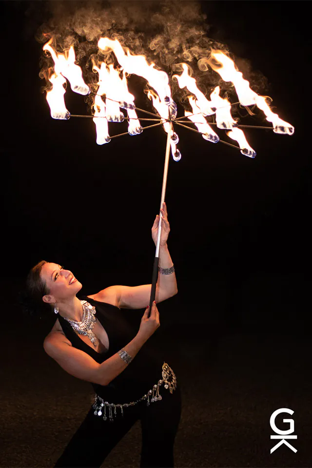 Lunart-x et son parapluie de feu