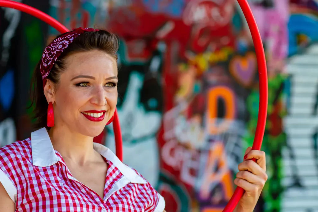 Portrait d'une hoopeuse des Pin-Hoop